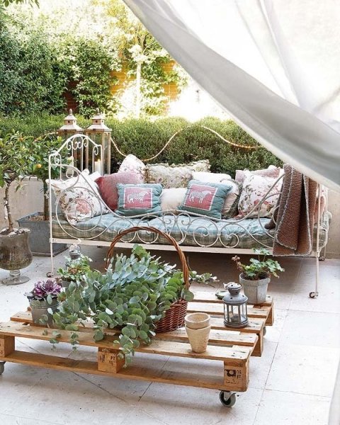 alternative-curtain-uses-outdoors